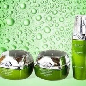 La femme actuelle 24 k edition BNWT